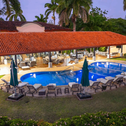 tamarindo pool